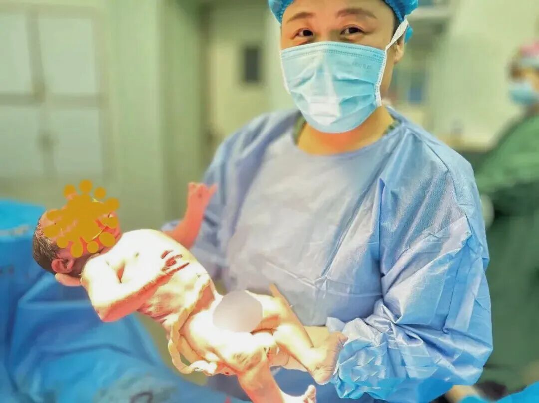 抚矿 新生儿.jpg